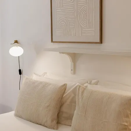 Апартаменти Spacious Tailor Made Flat With Ac In Areeiro
