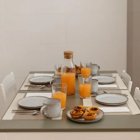 Spacious Tailor Made Flat With Ac In Areeiro