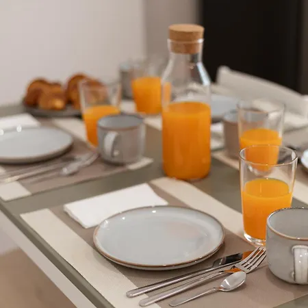 Spacious Tailor Made Flat With Ac In Areeiro * リスボン