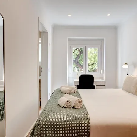 Spacious Tailor Made Flat With Ac In Areeiro アパート *