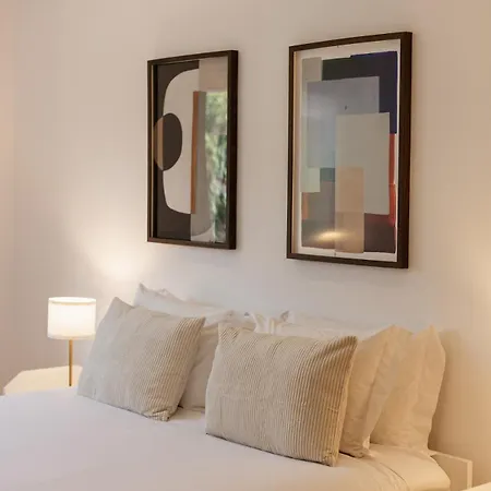 アパート Spacious Tailor Made Flat With Ac In Areeiro リスボン